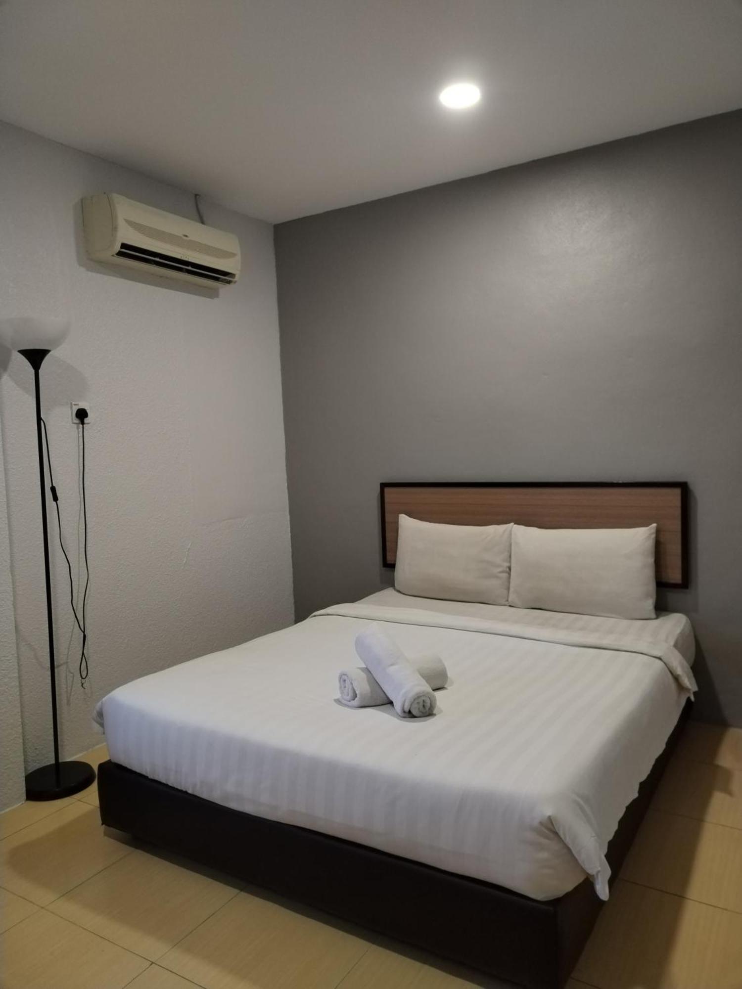 Maple Boutique Hotel Кота-Бару Экстерьер фото