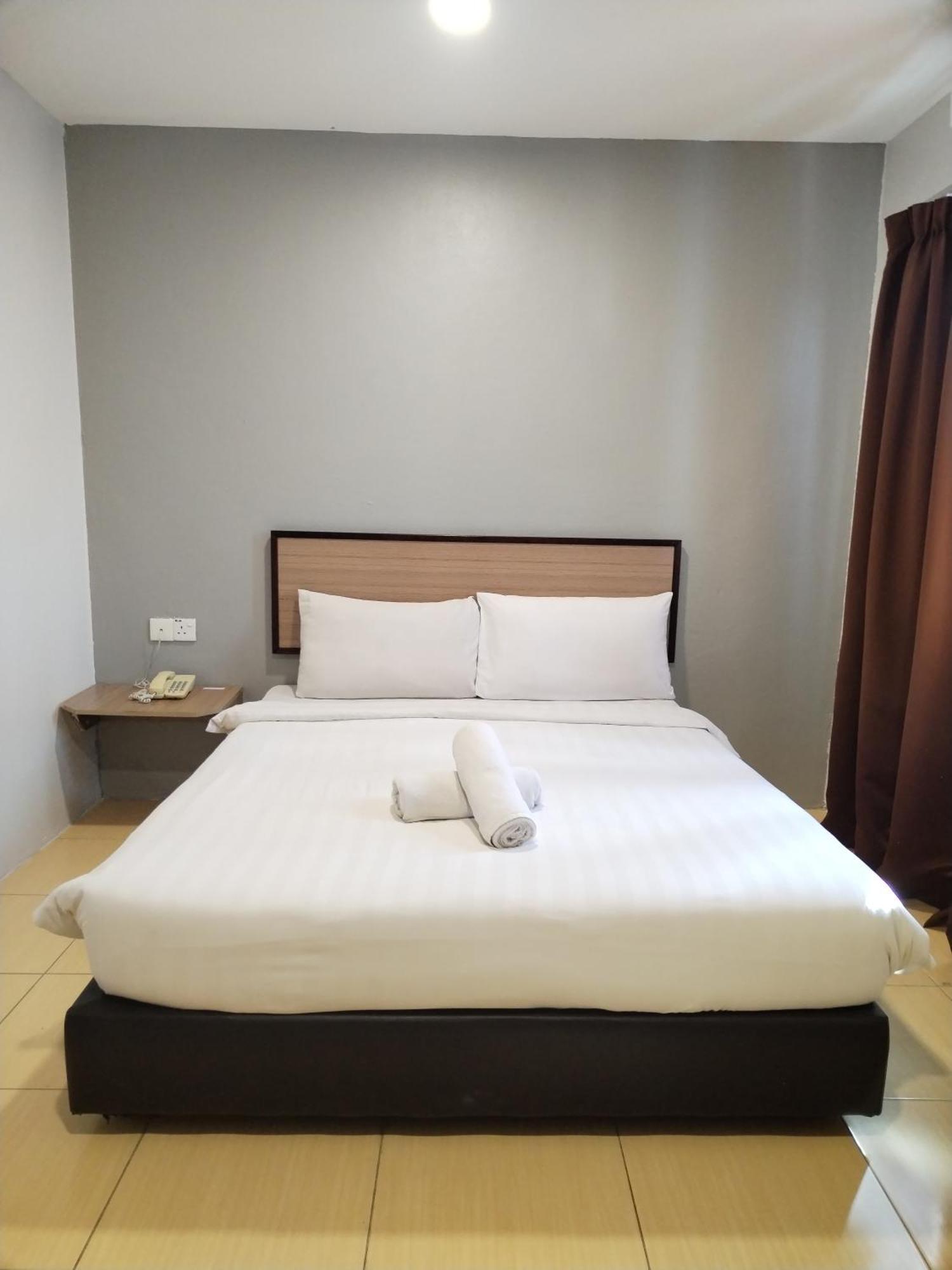 Maple Boutique Hotel Кота-Бару Экстерьер фото